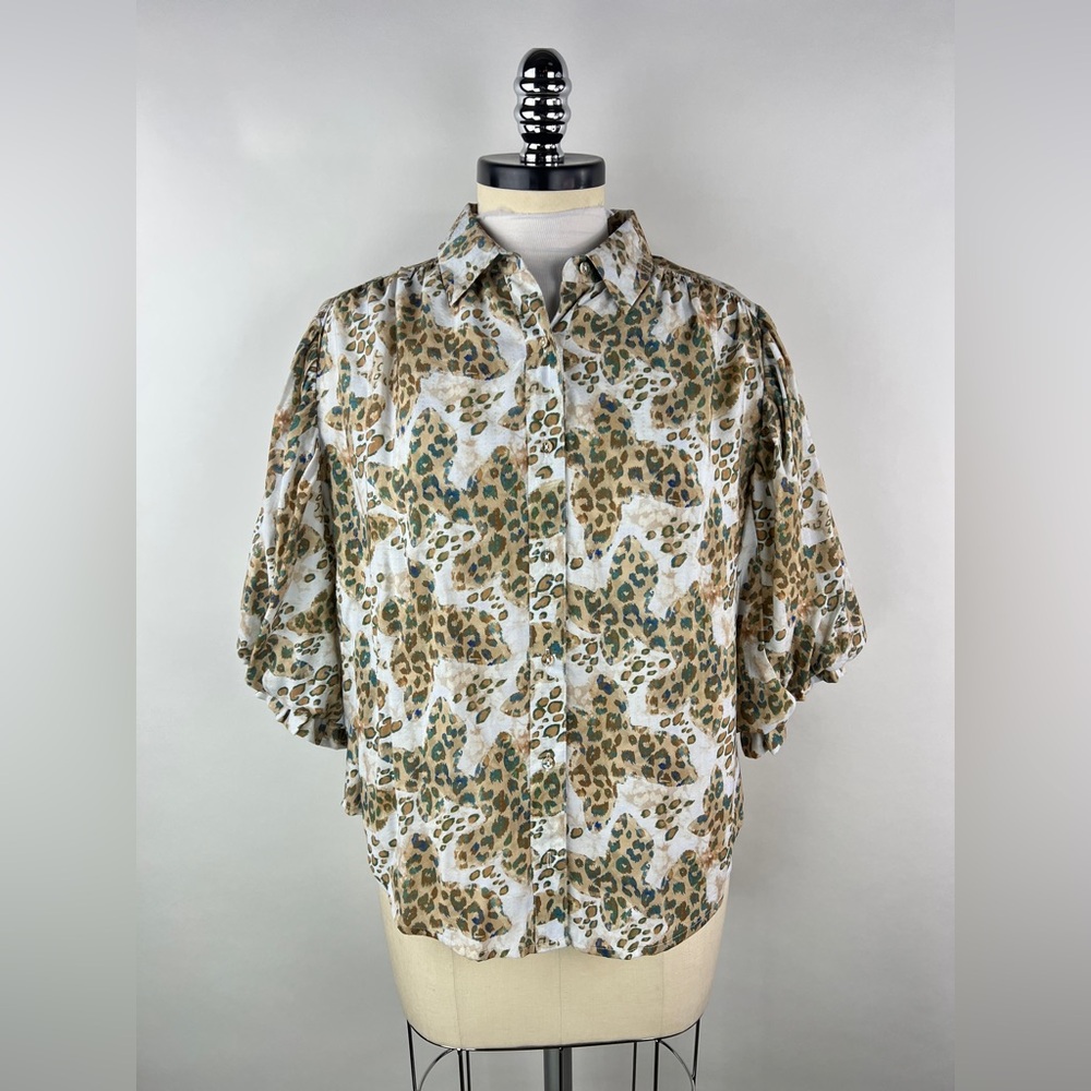 💚 3443. Button Front Puff Sleeve Blouse - Picture 2 of 8